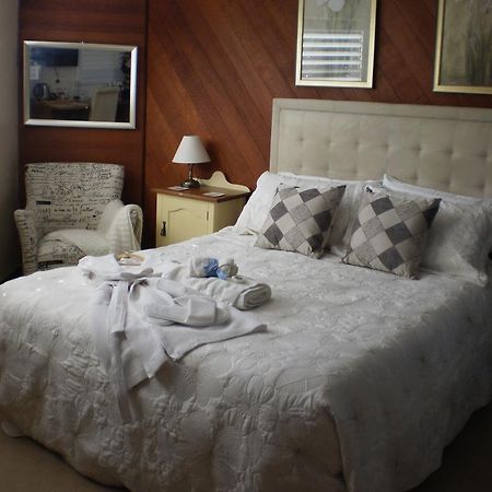 Rooftops Bed And Breakfast Ulmarra Room photo